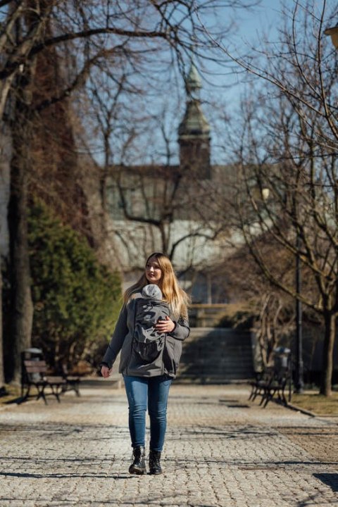 Kurtka Softshell do noszenia dzieci - Szara - rozmiar XL