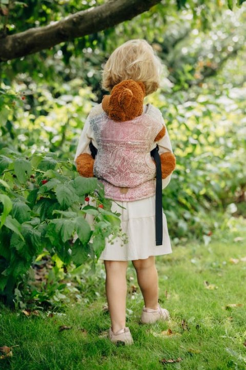 Nosidełko dla lalek z tkaniny chustowej - DZIKIE WINO - VINEYARD