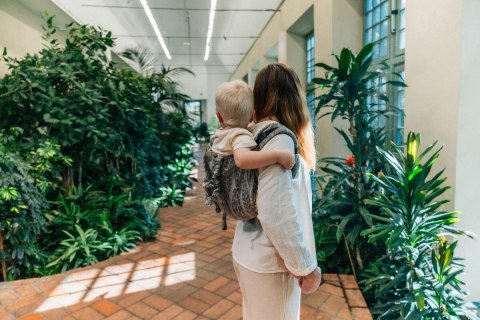 Nosidło Klamrowe Onbuhimo PRO z tkaniny żakardowej (63% Bawełna, 37% Jedwab), rozmiar standard - SZKICE NATURY - EPIC