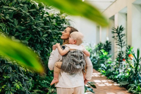 Nosidło Klamrowe Onbuhimo PRO z tkaniny żakardowej (63% Bawełna, 37% Jedwab), rozmiar standard - SZKICE NATURY - EPIC