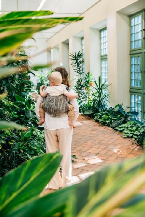 Nosidło Klamrowe Onbuhimo PRO z tkaniny żakardowej (63% Bawełna, 37% Jedwab), rozmiar standard - SZKICE NATURY - EPIC