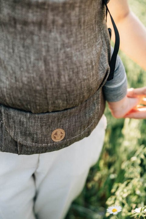 Nosidełko LennyLight, splot chevron, 100% Len, rozmiar standard - ARROW - WOOD