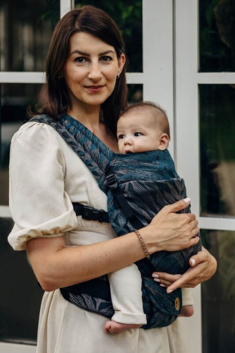 Nosidełko LennyLight z tkaniny żakardowej (54% bawełna, 46% TENCEL™ Lyocell), rozmiar standard - RAINFOREST - NOCTURNAL