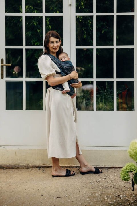 Nosidełko LennyLight z tkaniny żakardowej (54% bawełna, 46% TENCEL™ Lyocell), rozmiar standard - RAINFOREST - NOCTURNAL