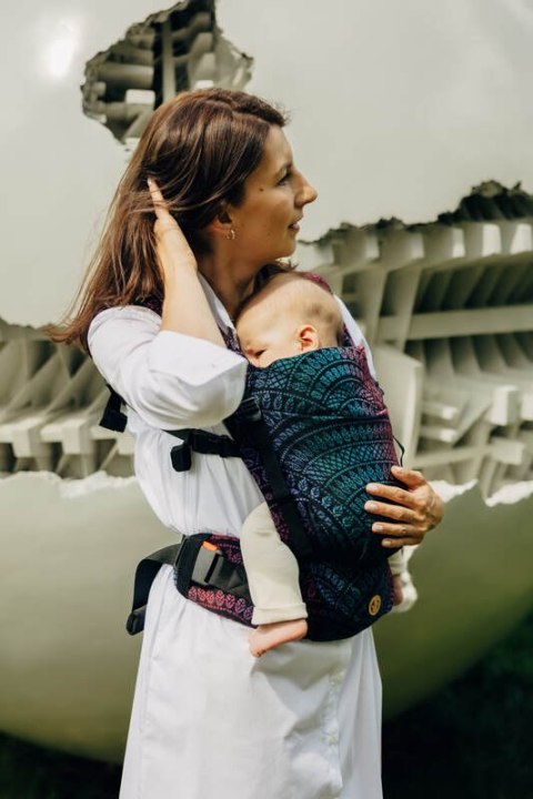 Nosidełko LennyLight z tkaniny żakardowej 60% bawełna, 28% wełna merino, 8% jedwab, 4% kaszmir , rozmiar standard, PAWI OGON - C