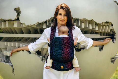 Nosidełko LennyLight z tkaniny żakardowej 60% bawełna, 28% wełna merino, 8% jedwab, 4% kaszmir , rozmiar standard, PAWI OGON - C