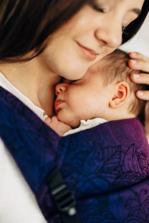 Nosidełko LennyLight z tkaniny żakardowej 100% bawełna , rozmiar standard - DZIKIE WINO - BOUQUET