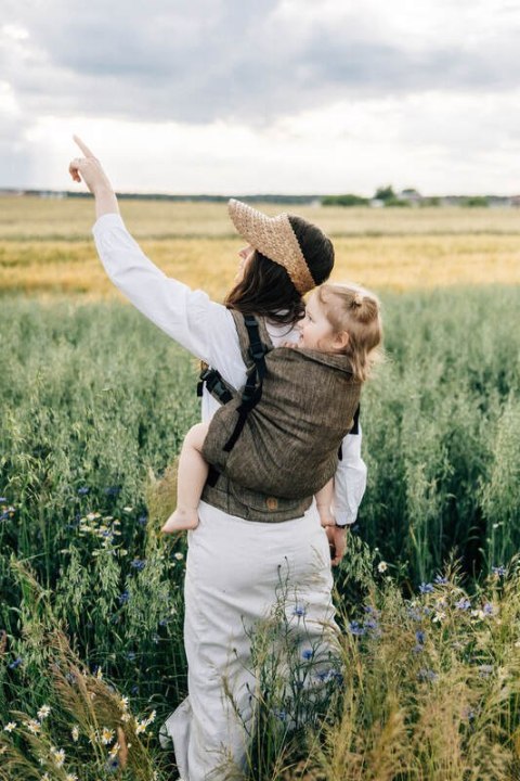 Nosidełko LennyPreschool z tkaniny żakardowej 100% len, rozmiar preschool - ARROW - WOOD