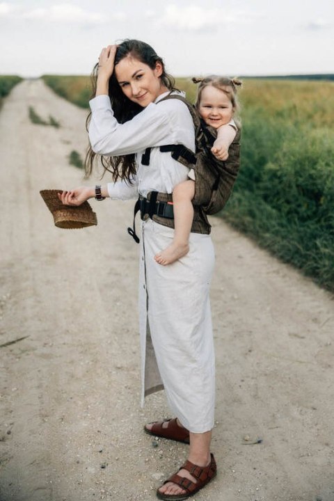 Nosidełko LennyPreschool z tkaniny żakardowej 100% len, rozmiar preschool - ARROW - WOOD