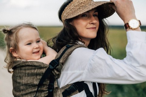 Nosidełko LennyPreschool z tkaniny żakardowej 100% len, rozmiar preschool - ARROW - WOOD