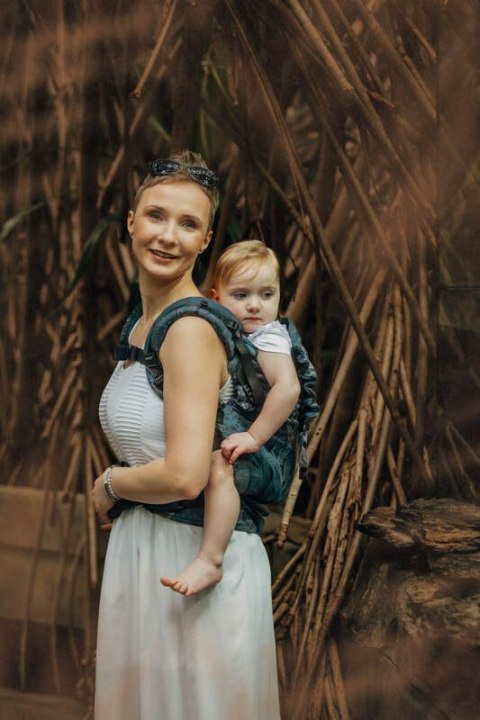 Nosidełko LennyPreschool z tkaniny żakardowej (54% bawełna, 46% TENCEL™ Lyocell), rozmiar preschool - RAINFOREST - NOCTURNAL