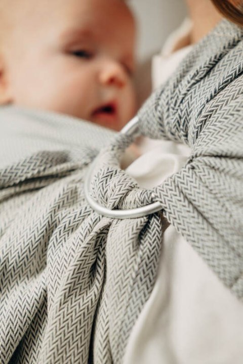 Chusta kółkowa do noszenia dzieci, tkana splotem jodełkowym, bawełna, ramię bez zakładek - MAŁA JODEŁKA SZARA - standard 1.8m
