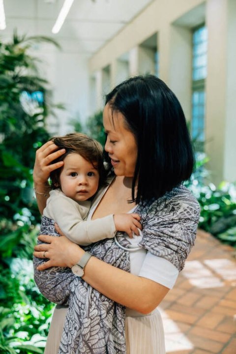 Żakardowa chusta kółkowa do noszenia dzieci, 100% wiskoza bambusowa, ramię bez zakładek - WOLNY DUCH - GAJUSZ - standard 1.8m