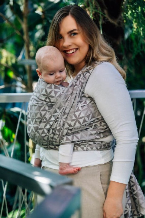 Żakardowa chusta do noszenia dzieci, 55% bawełna, 45% TENCEL™ Lyocell - HEXAFLOWERS - MIRROR - rozmiar M (drugi gatunek)