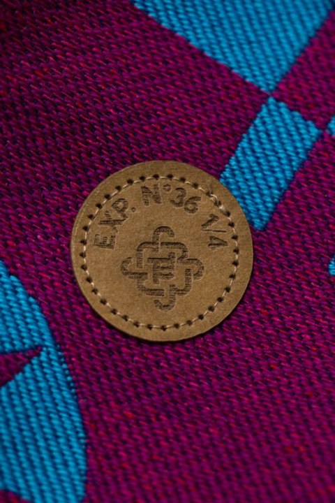 Żakardowa chusta do noszenia dzieci (56% wełna merino, 27% bawełna czesana, 17% jedwab noil) - EKSPERYMENT nr 36 - rozmiar S