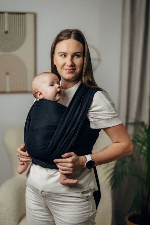 Chusta do noszenia dzieci, tkana splotem jodełkowym, bawełna - MAŁA JODEŁKA CZARNY HEBAN - rozmiar M (drugi gatunek)