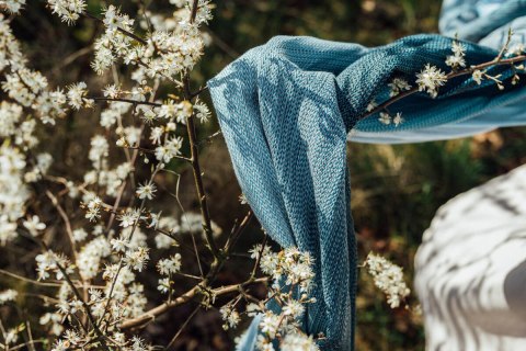 Chusta do noszenia dzieci, tkana splotem jodełkowym, bawełna - MAŁA JODEŁKA OMBRE BEBOP - rozmiar L