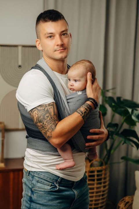 Chusta do noszenia dzieci, tkana splotem jodełkowym, bawełna - MAŁA JODEŁKA OMBRE SZARY - rozmiar S
