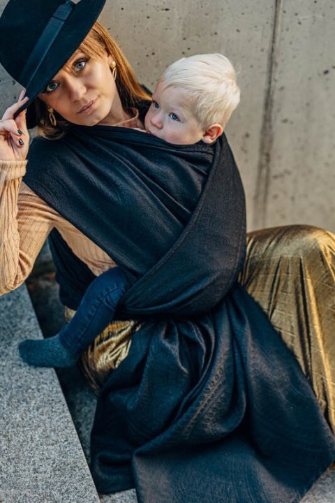 Żakardowa chusta do noszenia dzieci, 59% bawełna, 41% wełna merino - PAWI OGON - PITCH BLACK - rozmiar S