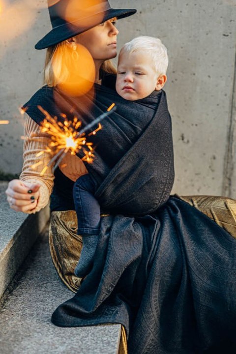 Żakardowa chusta do noszenia dzieci, 59% bawełna, 41% wełna merino - PAWI OGON - PITCH BLACK - rozmiar XL