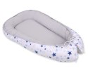 Bobono Kokon niemowlęcy dwustronny kojec otulacz Premium BOBONO- gwiazdki biało-niebieskie