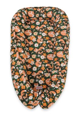 Bobono Kokon niemowlęcy dwustronny kojec otulacz Premium BOBONO- lisia rodzinka na zieleni