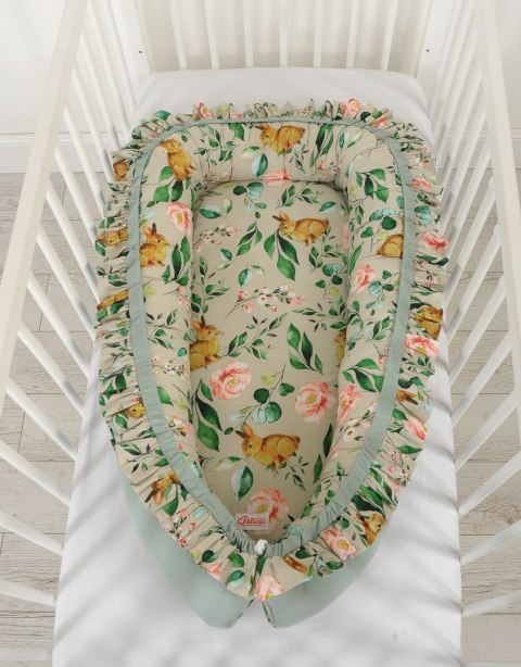 Bobono Kokon niemowlęcy kojec otulacz Premium z falbanką - Rabbit with flowers