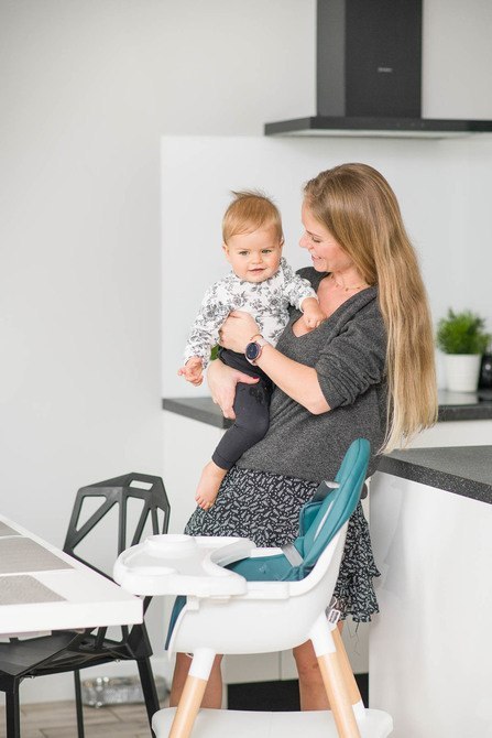 CARETERO KRZESEŁKO DO KARMIENIA TUVA PINK