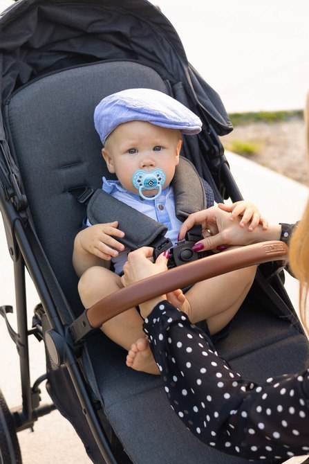 CARETERO WÓZEK SPACEROWY ELMA BLACK