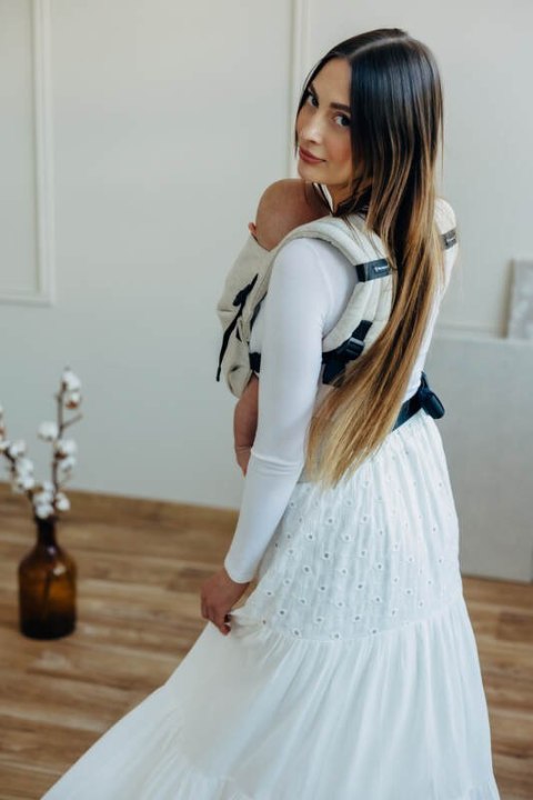 Nosidełko LennyLight z tkaniny skośno-krzyżowej (50% bawełna, 25% konopie, 25% lyocell), rozmiar standard - AIRY