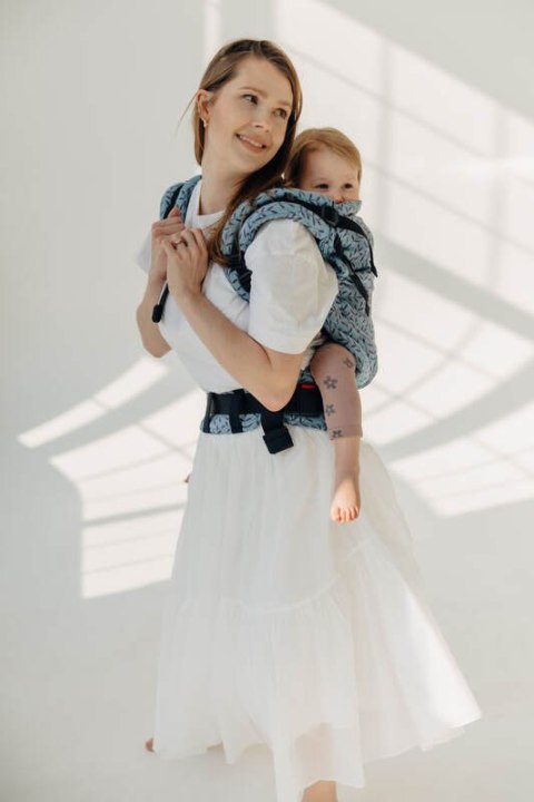 Nosidełko LennyPreschool z tkaniny żakardowej 100% bawełna, rozmiar preschool - ZACZAROWANY ZAKĄTEK - FAIRY