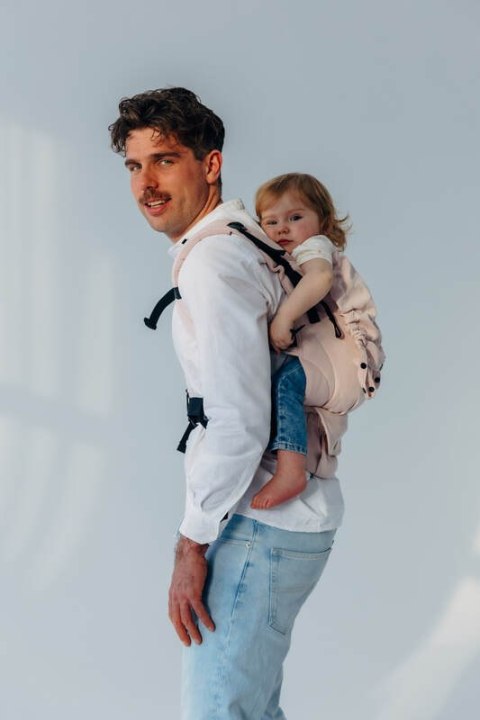 Nosidełko LennyUpGrade PRO z tkaniny skośno-krzyżowej (50% bawełna, 50% wiskoza bambusowa), rozmiar standard - MARSHMALLOW