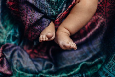 Otulacz Bambusowy Maxi - PAWI OGON - CZARNY OPAL SMOKY (drugi gatunek)