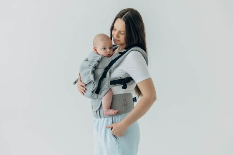 Nosidełko LennyUpGrade PRO z tkaniny żakardowej (54% jedwab, 46% bawełna) , rozmiar standard - LITTLE LOVE - MUNA