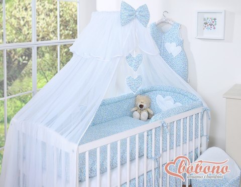 Bobono Duża moskitiera do łóżeczka dziecięcego z białego szyfonu z serduszkami i kokardką-łączka niebieska
