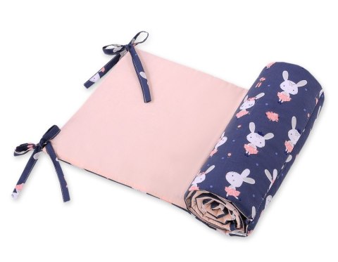 Bobono Uniwersalny ochraniacz do łóżeczka - króliczki baletnice granatowe